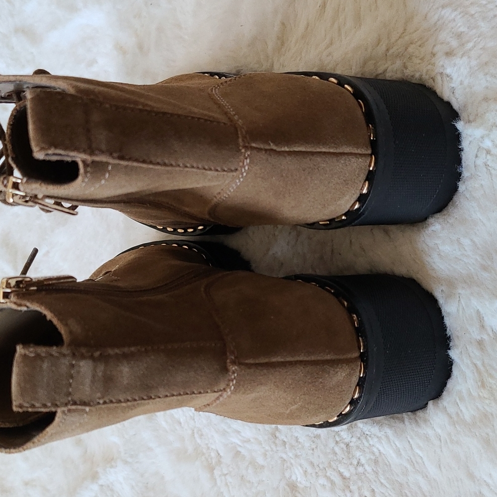 Nwot Vince Camuto Boots - Picture 4 of 10